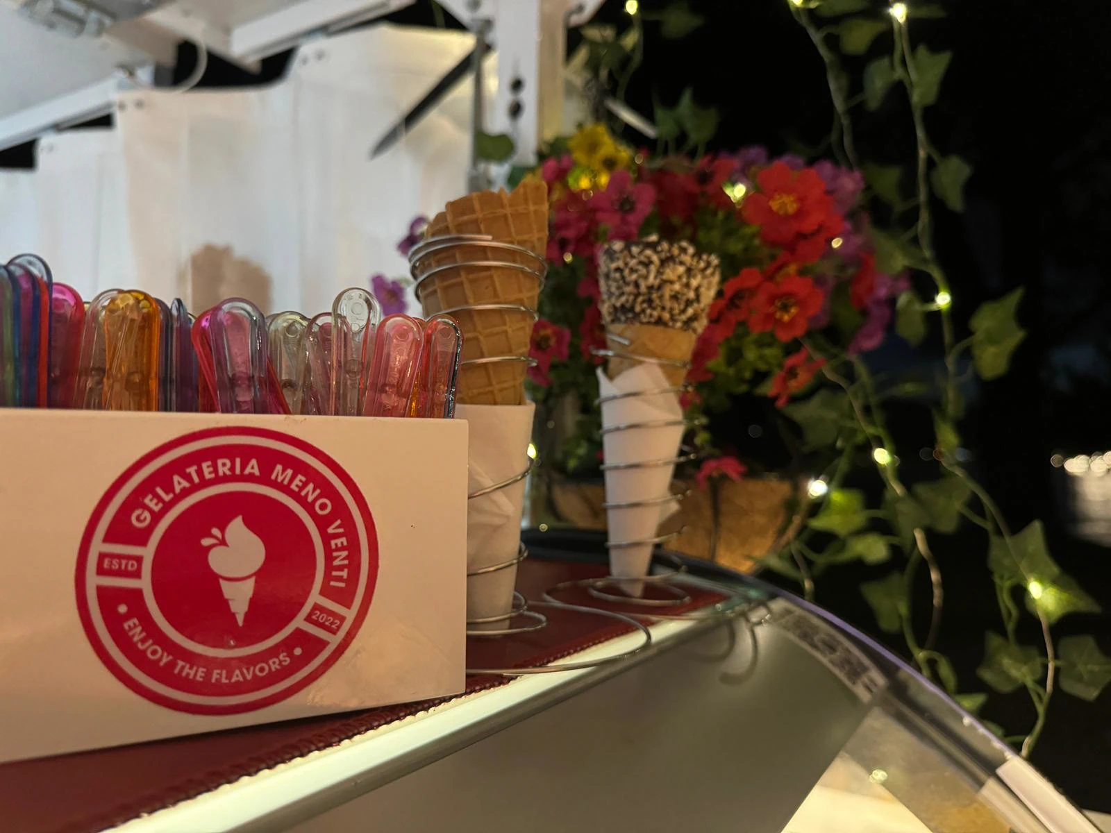 Gelateria Meno Venti gelato cones